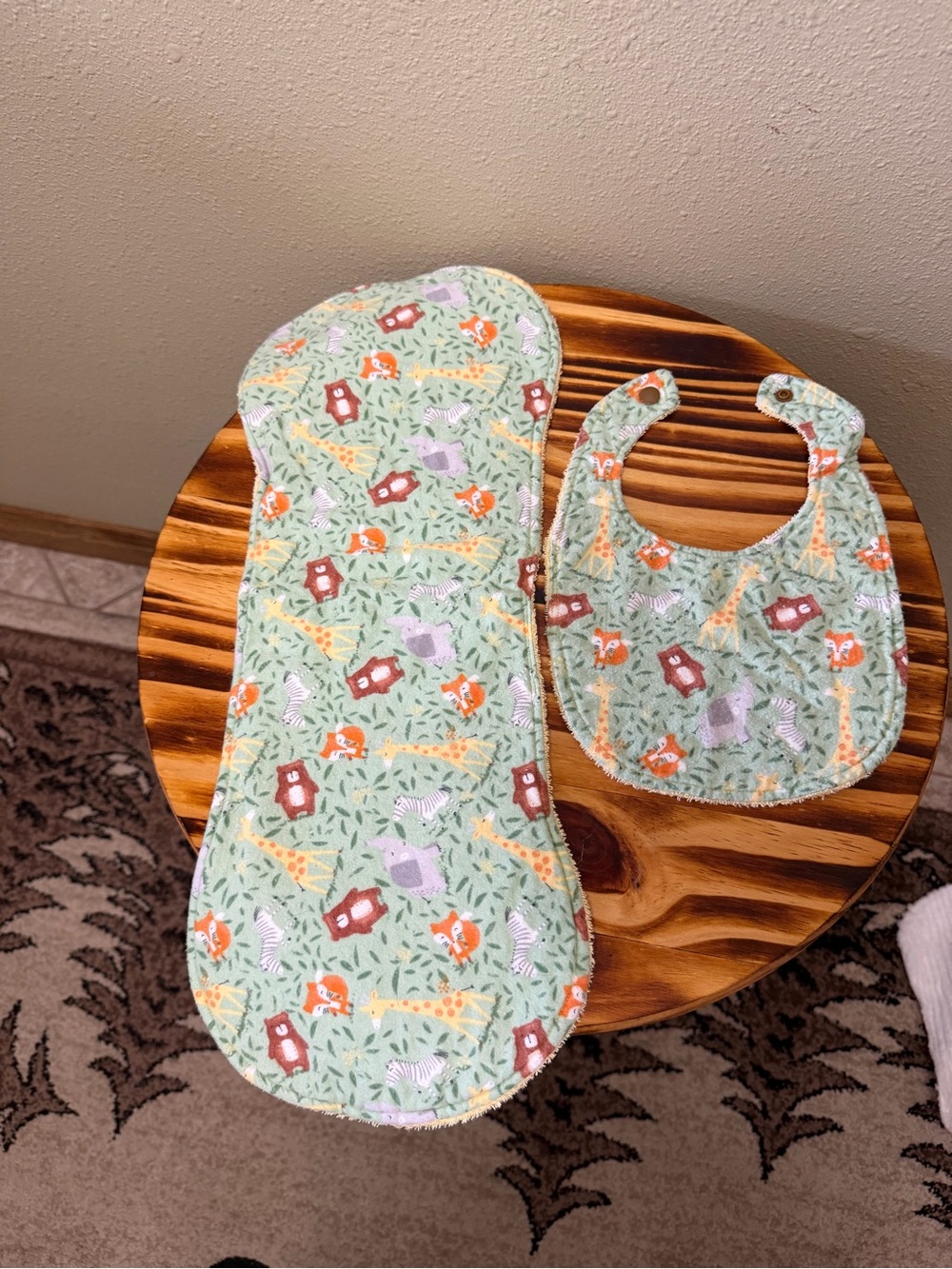 Handmade Baby Bib 4 Set - multiple Patterns - Picture 6 of 9